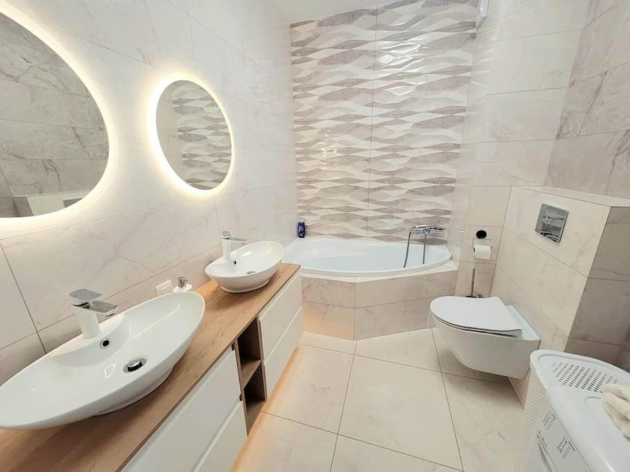 Apartment Sophie 3 Rooms, 2 Bathrooms, 8 Persons Kraków Eksteriør billede
